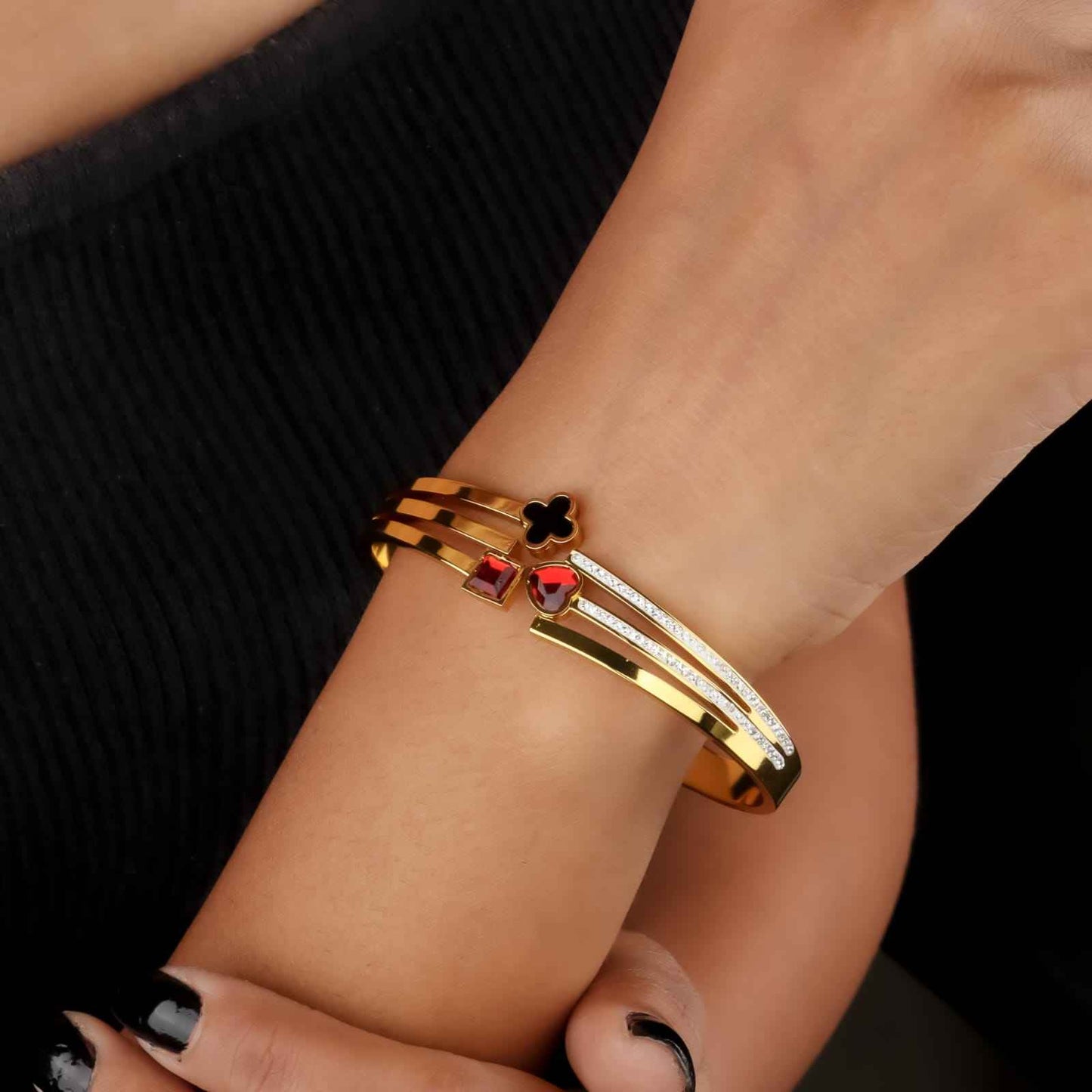 Divine Bracelet - Elevate Your Style with Elegance and Charm