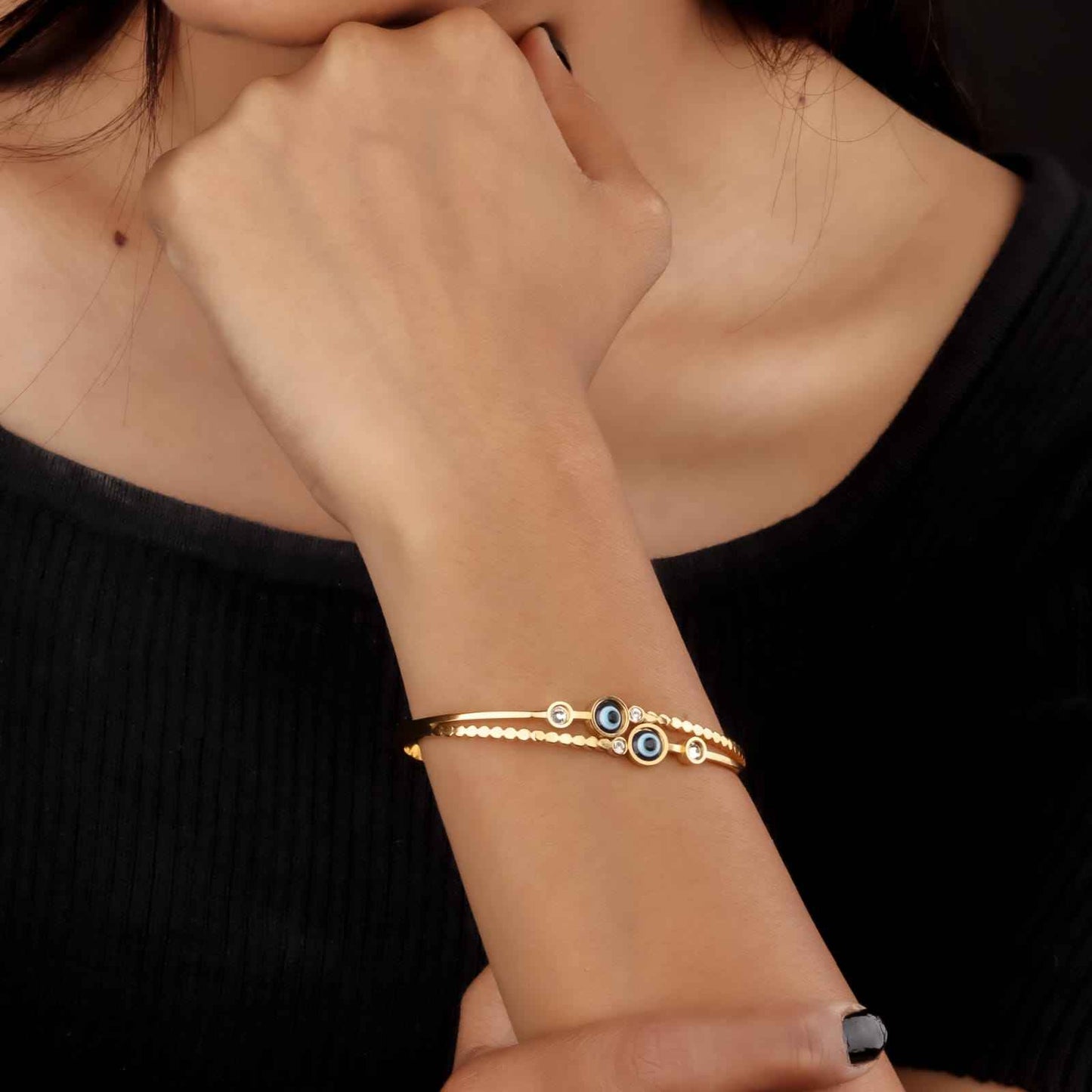 Silken Loop Bracelet - Elegant and Versatile Jewelry for Any Occasion