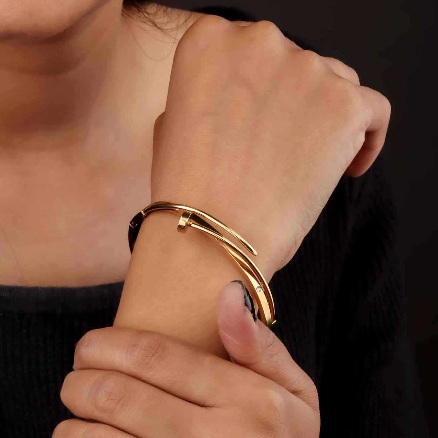Ivory Twist Bracelet - Elegant Accessory for Any Occasion
