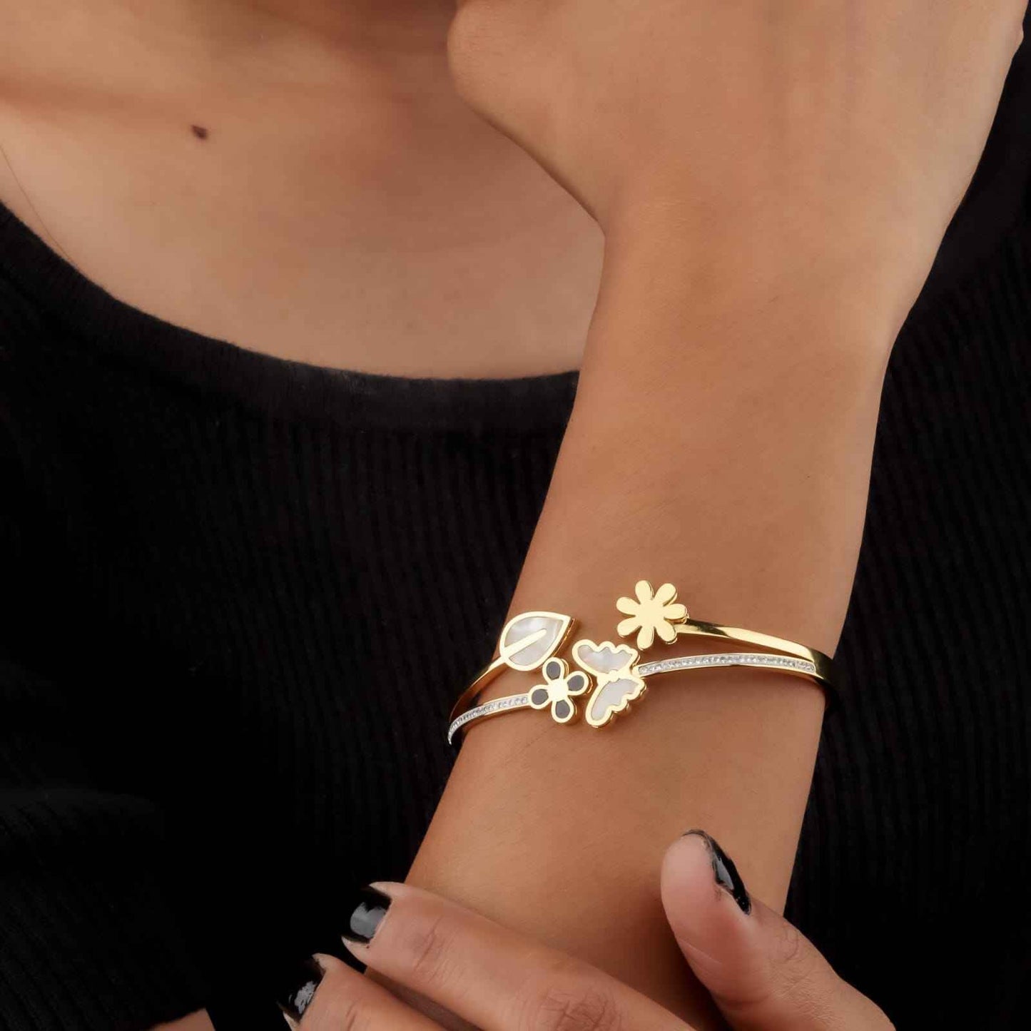 Earthwhirl Bracelet – Embrace Nature's Beauty with Every Wear - Kainchi Jewels