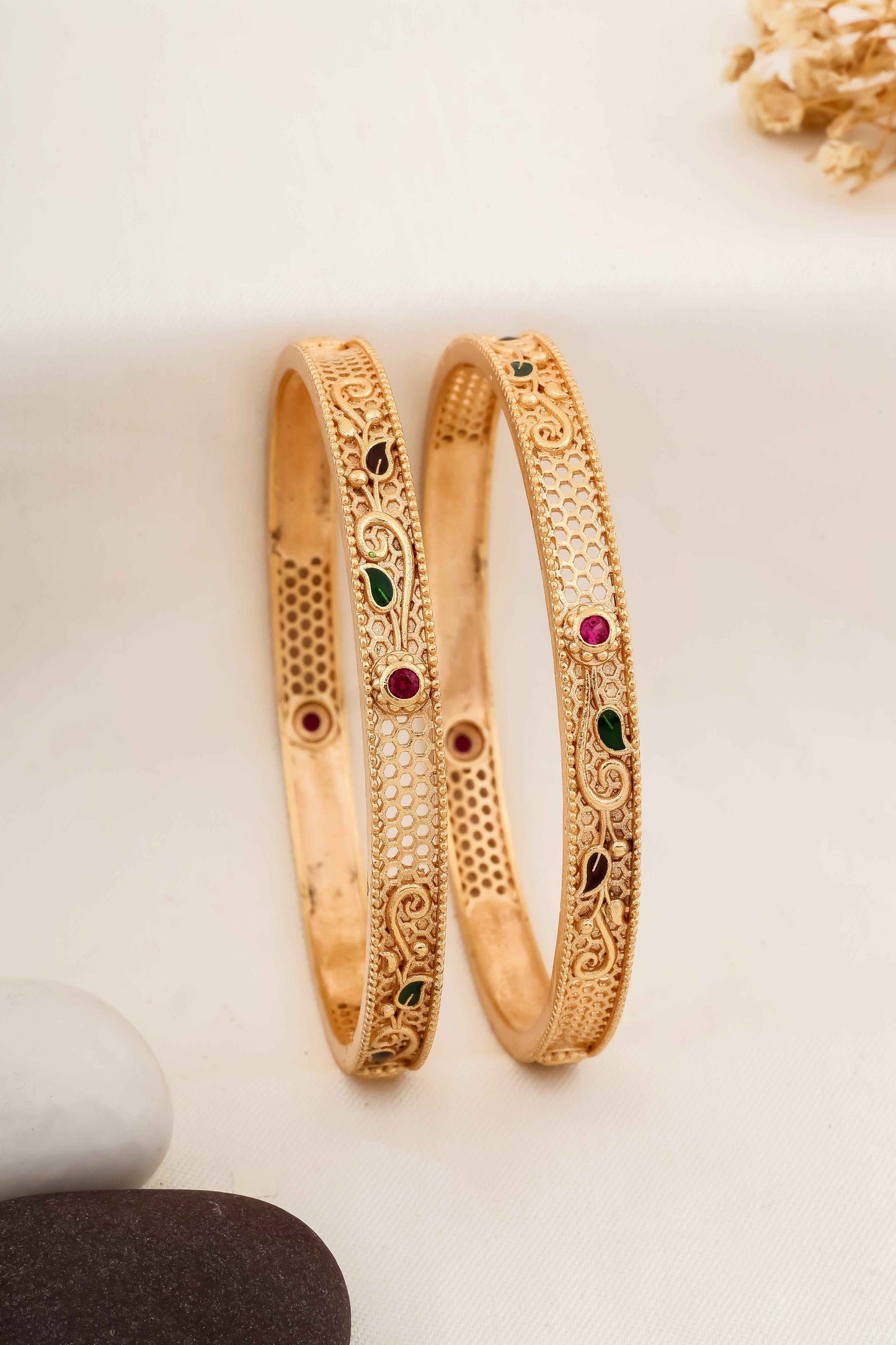 LABONI BANGLE