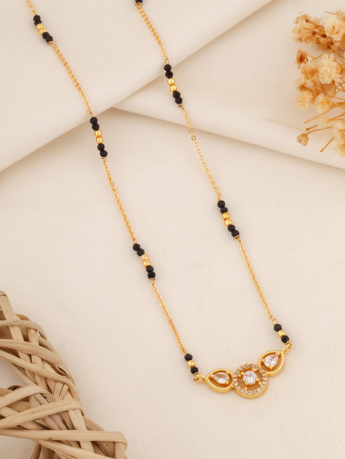 VIVAHA VEDA MANGALSUTRA