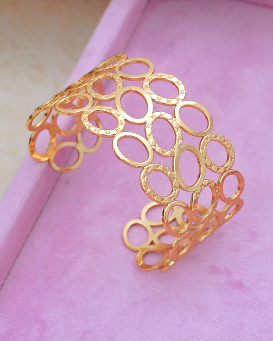 Astro Trace Cuff