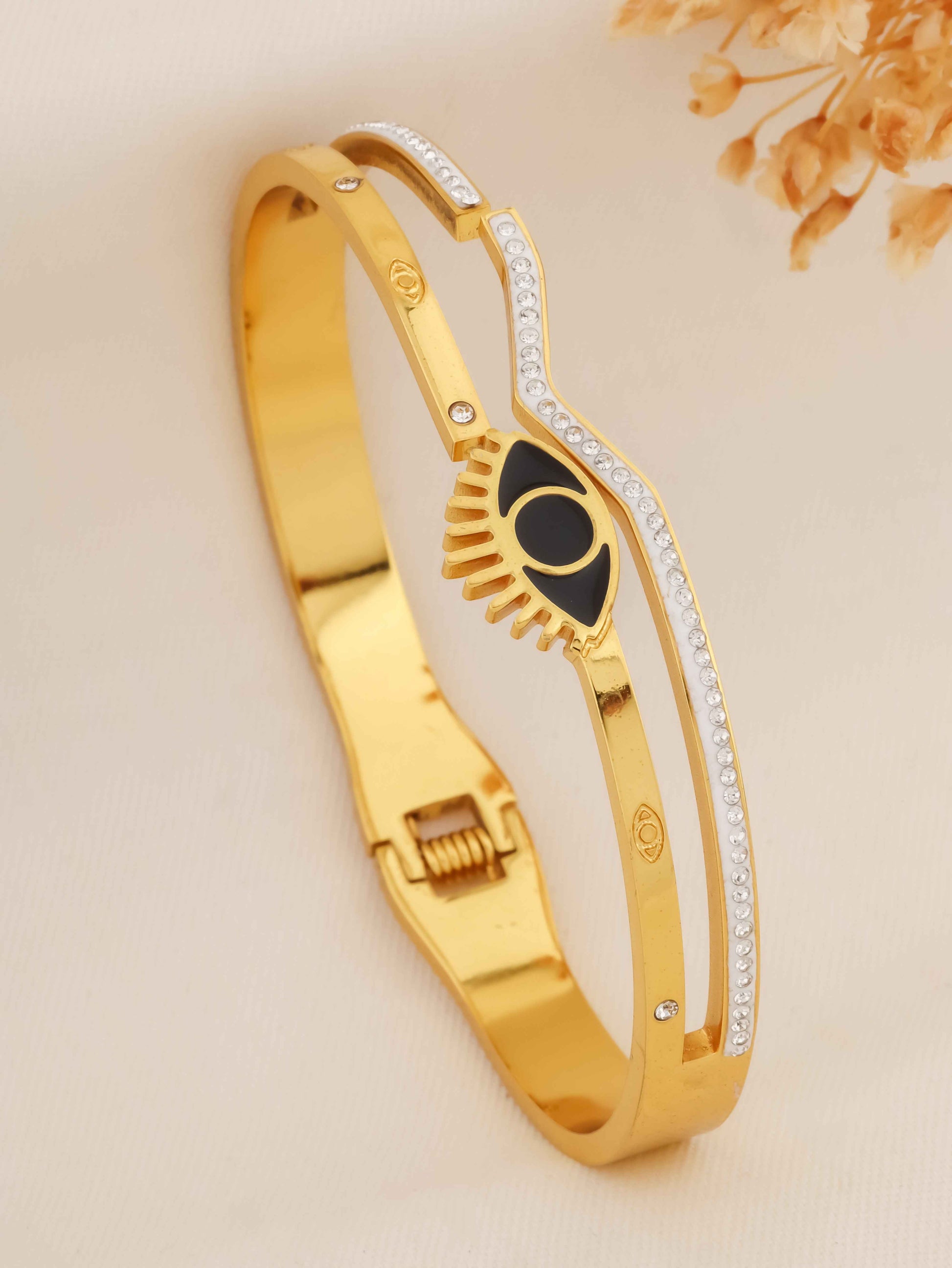 Opulence Orbit Bracelet - Elevate Your Style with Timeless Elegance